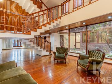 Venta Casa 5 dormitorios en suite en 5 57 y 58 La Plata