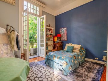 EXCELENTE CASA DE ESTILO - VENTA - 6 AMB - SUITE - PATIO - PARRILLA - BELGRANO R