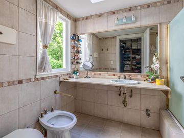 EXCELENTE CASA DE ESTILO - VENTA - 6 AMB - SUITE - PATIO - PARRILLA - BELGRANO R