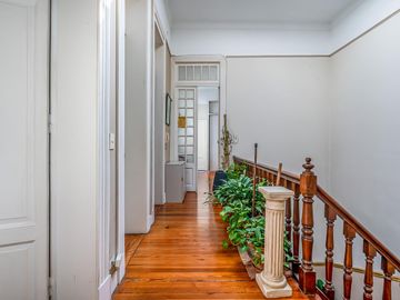 EXCELENTE CASA DE ESTILO - VENTA - 6 AMB - SUITE - PATIO - PARRILLA - BELGRANO R