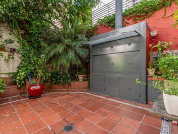 EXCELENTE CASA DE ESTILO - VENTA - 6 AMB - SUITE - PATIO - PARRILLA - BELGRANO R