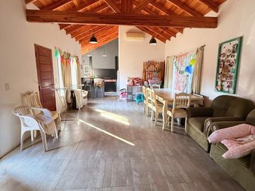 CASA 5 AMBIENTES EN VENTA, BARRIO PARQUE NATURA, LOS CARDALES