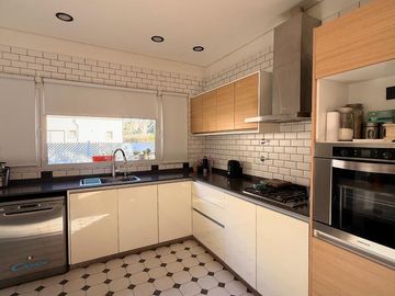 CASA 5 AMBIENTES EN VENTA, BARRIO PARQUE NATURA, LOS CARDALES