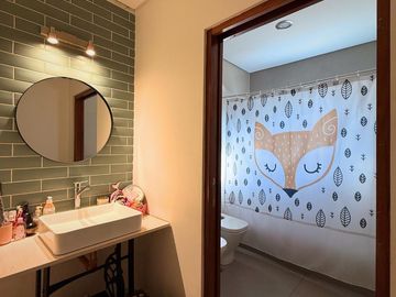 CASA 5 AMBIENTES EN VENTA, BARRIO PARQUE NATURA, LOS CARDALES