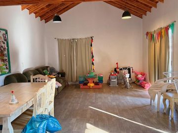 CASA 5 AMBIENTES EN VENTA, BARRIO PARQUE NATURA, LOS CARDALES