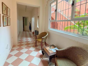 Chalet en Venta - 6 ambientes - La Perla