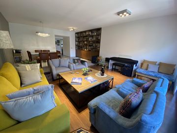 Venta Departamento de 4 Ambientes con dependencia y dos cocheras en Palermo, Las Cañitas