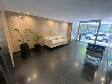 Venta Departamento de 4 Ambientes con dependencia y dos cocheras en Palermo, Las Cañitas