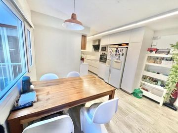 Venta Departamento de 4 Ambientes con dependencia y dos cocheras en Palermo, Las Cañitas