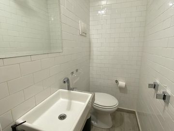 Venta Departamento de 4 Ambientes con dependencia y dos cocheras en Palermo, Las Cañitas