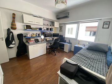 Venta Departamento de 4 Ambientes con dependencia y dos cocheras en Palermo, Las Cañitas