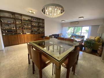 Venta Departamento de 4 Ambientes con dependencia y dos cocheras en Palermo, Las Cañitas