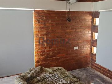Venta de amplia casa en El Hoyo
