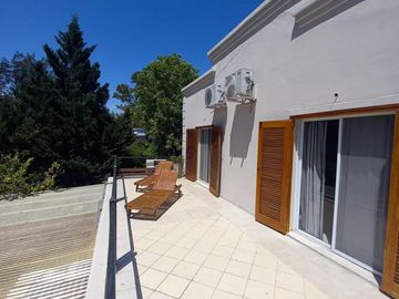 Venta Casa 5 amb permuta/financiación barrio Fincas del Lago Escobar