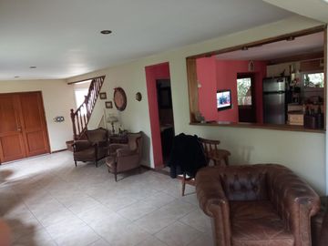 Venta Casa 5 amb permuta/financiación barrio Fincas del Lago Escobar