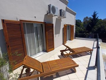 Venta Casa 5 amb permuta/financiación barrio Fincas del Lago Escobar