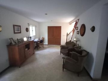 Venta Casa 5 amb permuta/financiación barrio Fincas del Lago Escobar