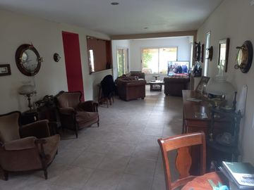 Venta Casa 5 amb permuta/financiación barrio Fincas del Lago Escobar