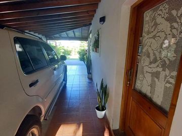 Venta Casa 5 amb permuta/financiación barrio Fincas del Lago Escobar