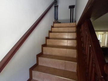 Venta Casa 5 amb permuta/financiación barrio Fincas del Lago Escobar