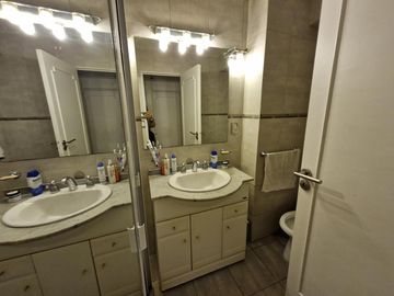 VENTA - 4 ambientes con balcón comedor diario - Barrio Norte