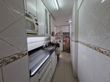 VENTA - 4 ambientes con balcón comedor diario - Barrio Norte