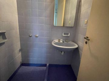 Departamento en  venta de 4 ambientes con balcón al frente Torres Prefectura - Wilde