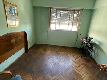 Departamento en  venta de 4 ambientes con balcón al frente Torres Prefectura - Wilde