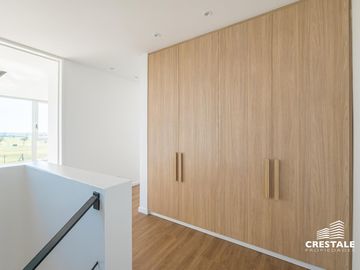 Venta casa 4 dormitorios Vida Barrio Privado