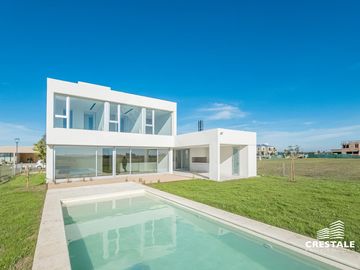 Venta casa 4 dormitorios Vida Barrio Privado