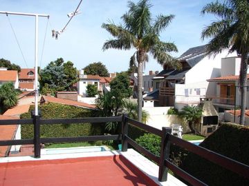 Excelente Chalet 3 dorm.*cochera* piscina