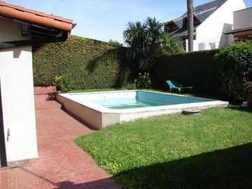 Excelente Chalet 3 dorm.*cochera* piscina