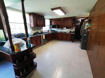 Casa en venta en Fracc. Santa Cruz Gudalupe, Zavaleta con 500m2 de jardín