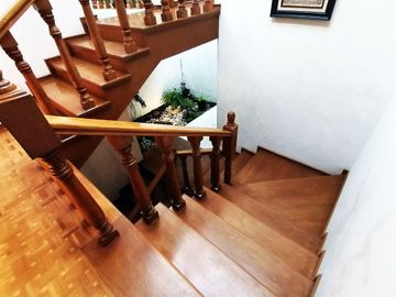 Casa en venta en Fracc. Santa Cruz Gudalupe, Zavaleta con 500m2 de jardín