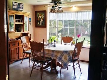 Casa en venta en Fracc. Santa Cruz Gudalupe, Zavaleta con 500m2 de jardín