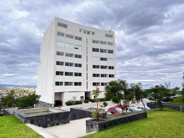 Penthouse en Venta en Vedana Residencial de 3 niveles con elevador privado