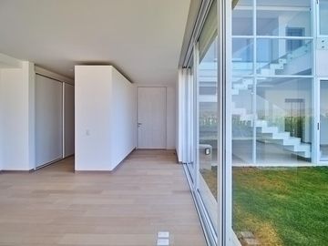 Penthouse en Venta en Vedana Residencial de 3 niveles con elevador privado