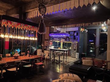 VENTA CASA ESTUDIO LOFT PILETA MARTINEZ COCHERAS