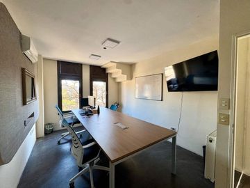 VENTA CASA ESTUDIO LOFT PILETA MARTINEZ COCHERAS