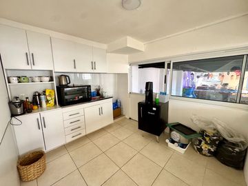 VENTA CASA ESTUDIO LOFT PILETA MARTINEZ COCHERAS