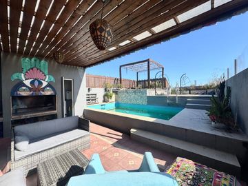 VENTA CASA ESTUDIO LOFT PILETA MARTINEZ COCHERAS