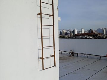 VENTA DE GALPÓN CON 5 DEPTOS DOCK SUD AVELLANEDA