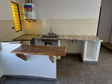 VENTA DE GALPÓN CON 5 DEPTOS DOCK SUD AVELLANEDA