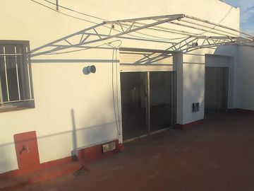 VENTA DE GALPÓN CON 5 DEPTOS DOCK SUD AVELLANEDA