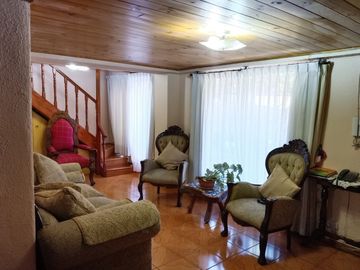 CASA EN VENTA ESQUINA BLANCA, MAIPÚ