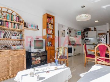 Depto 3 amb. c/Balcón/Terraza/Apto Prof/Flores N.