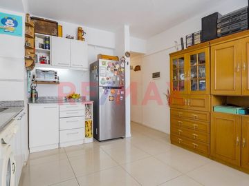 Depto 3 amb. c/Balcón/Terraza/Apto Prof/Flores N.