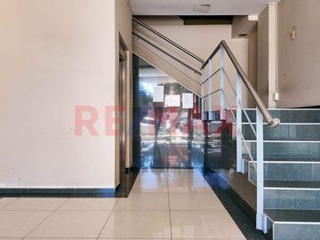 Depto 3 amb. c/Balcón/Terraza/Apto Prof/Flores N.