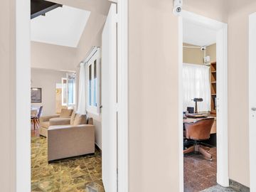 CASA EN VENTA 6 AMB PARQUE AVELLANEDA