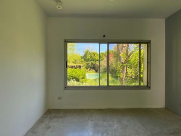 Casa en VENTA-El Lucero-3 dorm Jardin Pileta Parr
